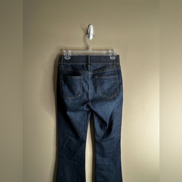 The limited denim high waisted flare size 2 - Picture 4 of 11